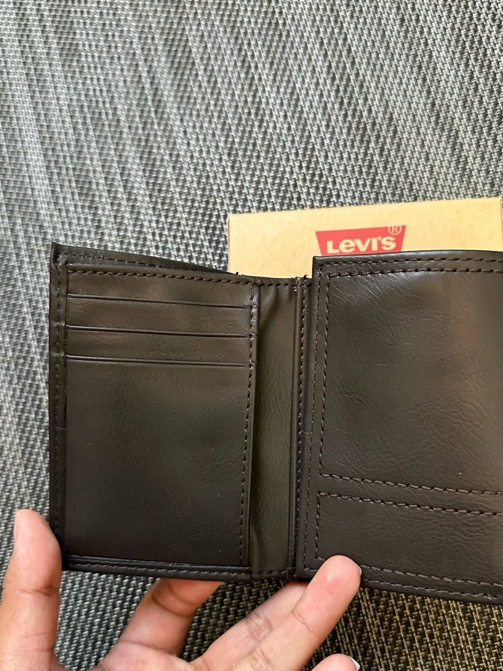 Levi's Brown Trifold Leather Card & Key Wallet